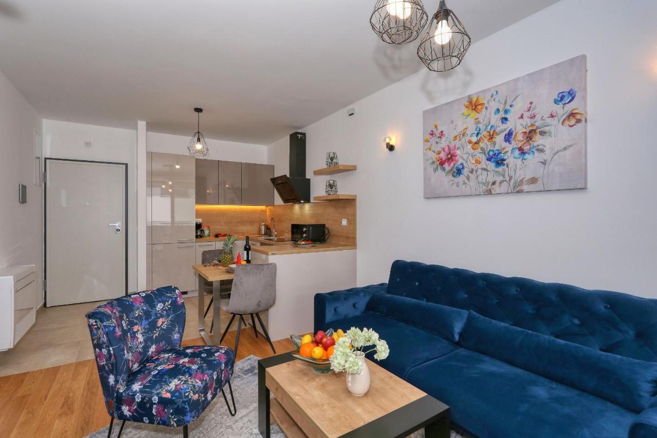 Apartments Luna With Free Parking Zadar Exterior photo
