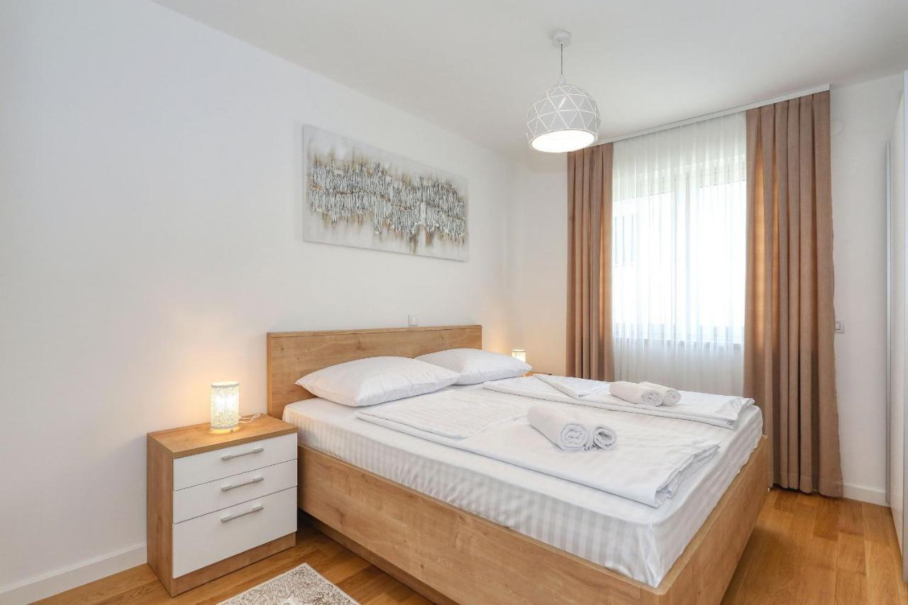 Apartments Luna With Free Parking Zadar Exterior photo