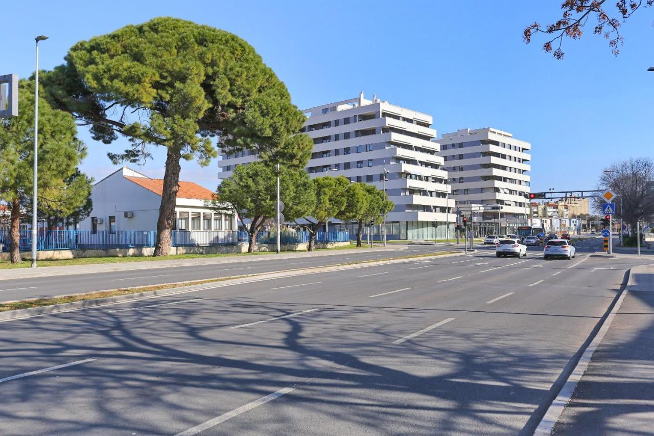 Apartments Luna With Free Parking Zadar Exterior photo
