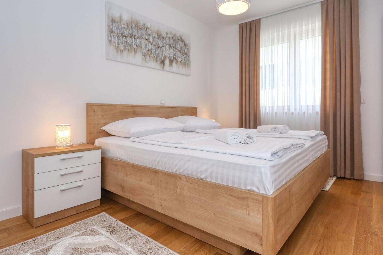 Apartments Luna With Free Parking Zadar Exterior photo