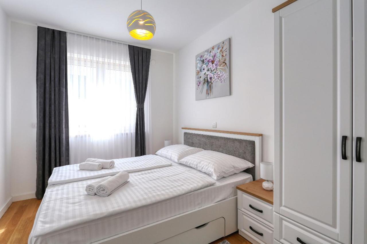 Apartments Luna With Free Parking Zadar Exterior photo